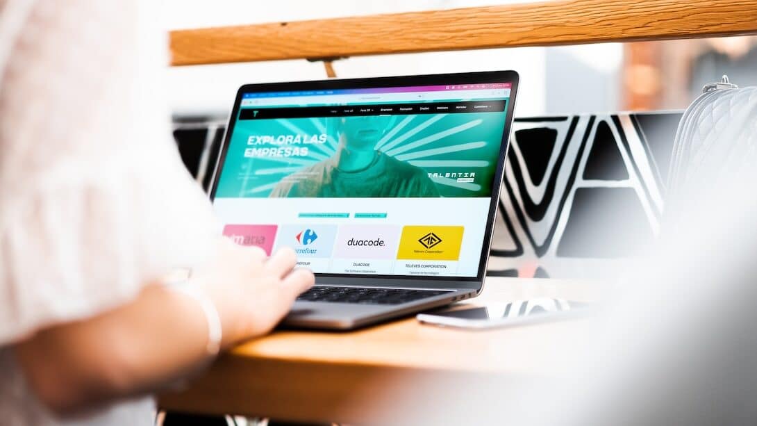 2 Mockup Talentia summit 23 opt edited